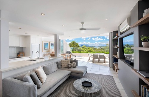 Noosa Heads Apartment | Number One In Hastings Street