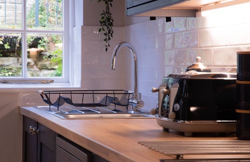 Coalbrookdale House | Number Six: 3-Bedroom Iron Bridge Views