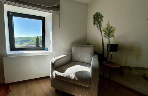 Solutre-Pouilly House | Numerobis-Elegant gite Solutré-Pouilly with terrace