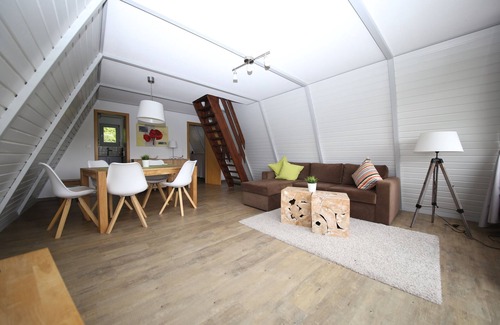 Kinding House | Nur Dach Haus 12
