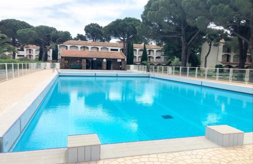 Argeles Plage Apartment | Nuria Superbe Meublé 3* avec loggias 250m des plage