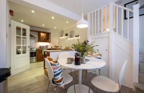 New Forest District House | Nutmeg House