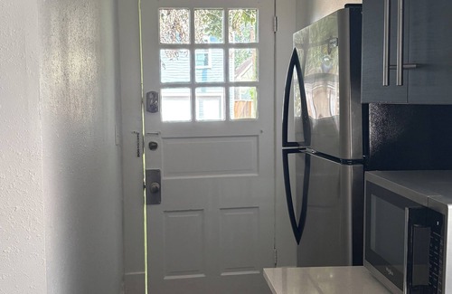 Houston Heights Apartment | nVery private apartment located in Houston Heights . Friendly, safe and quiet