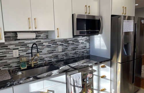 The Heights Apartment | NYC-Bound 2 BR Apt, Parking + Outdoor Urban Oasis