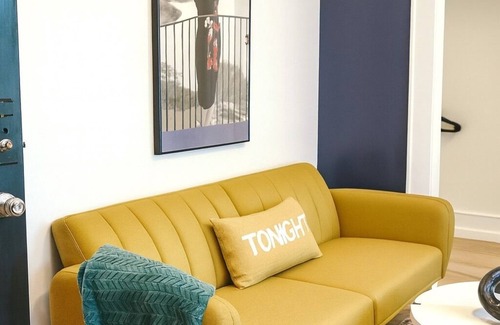 East Avenue Apartment | Nycstylestudio-heartofeastave-1minwalkdowntown