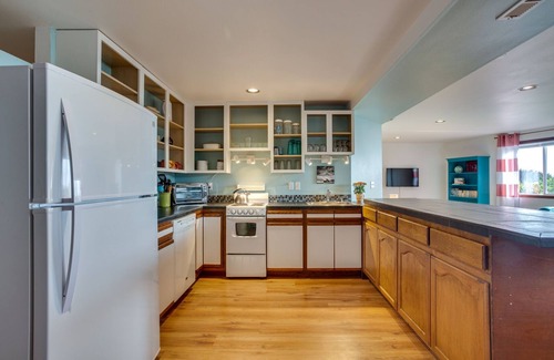 Newport Condo | Nye Beach, Close to everything, Ocean View!