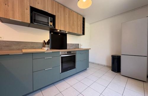 Saint-Martin-de-Brethencourt Apartment | Nymphéas - Charming apartment village center