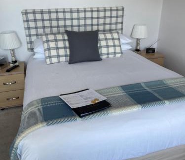 Saundersfoot House | Nythfa Guest House