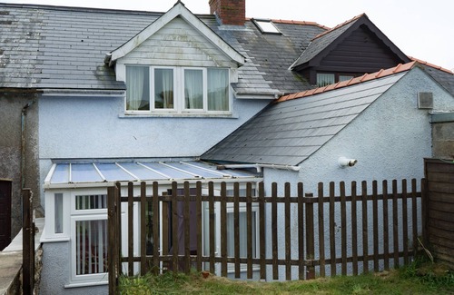 Goodwick House | Nythfa, Situated on the Stunning Pembrokeshire Coastal Path