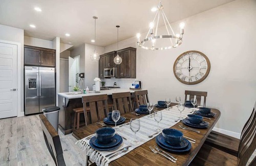 Washington County House | O-50&51 | 2 Homes! Pvt Heated Pool & Pvt Hot Tubs