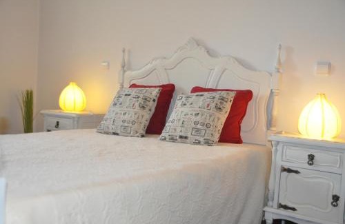 Fatima House | O cantar dos passarinhos