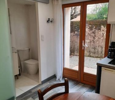 Couzon-au-Mont-d'Or Apartment | O MONT D OR