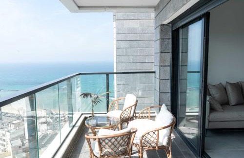 Bat Yam Apartment | O&O Group - Sea Views & City Vibes on Sokolov