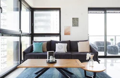 Bat Yam Apartment | O&O Group- Special Apartment Sea View Luxury Tower