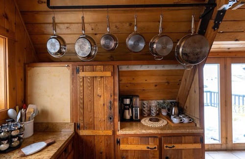 Livingston Cabin | O'Rea Creek Panoramic Horizon, Escape to tranquility of picturesque countryside