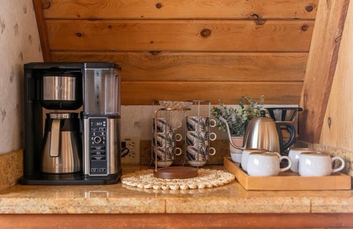 Livingston Cabin | O'Rea Creek Panoramic Horizon, Escape to tranquility of picturesque countryside