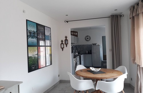 Tours House | O Tour's Angels "Febvotte"