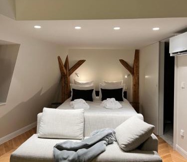 Barr Apartment | O verso du Château - STUDIO 22