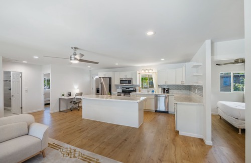 Wahiawa House | Oahu 4BR - Upto 8, WiFi, AC, Garage + Near Beaches