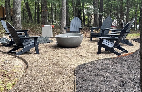 Mount Jackson House | Oak & Ember Lodge Modern Luxury Nestled in the Woods- Resort 2.2 miles away