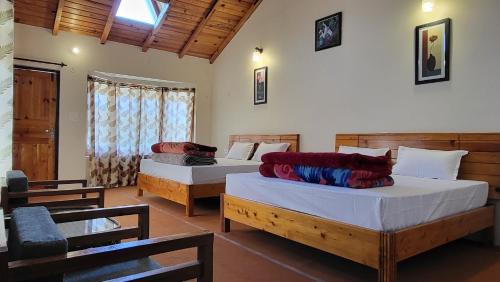 Kaul Hotel | Oak Essence