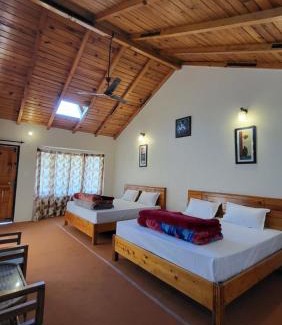 Kaul Hotel | Oak Essence