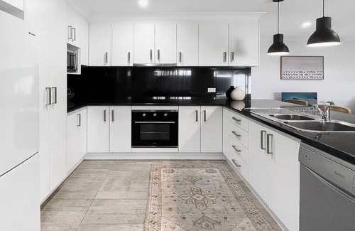 Oak Flats House | Oak Flats Escape - Pet Friendly