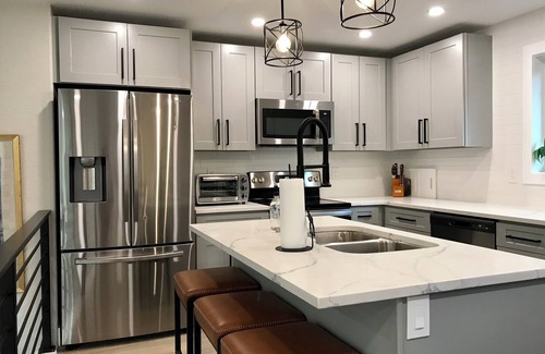 Grand Lake House | Oak Lane Lodge/Sleeps 10/Hot Tub/Amenities Galore/Amazing Hosts