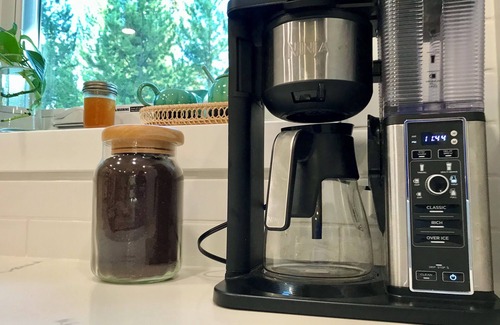 Grand Lake House | Oak Lane Lodge/Sleeps 10/Hot Tub/Amenities Galore/Amazing Hosts