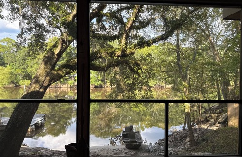 Eden House | Oak River Retreat