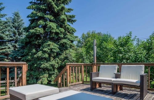 Oshkosh House | Oak Street Adobe Summ