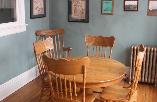 Laurium Apartment | OAK STREET INN - COPPER SUITE