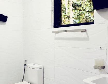 Primrose Hotel | Oak Wood Residency Kandy