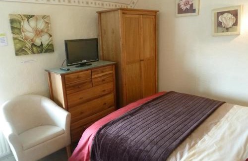 Oakenholt Bed & Breakfast | Oakenholt Farm Bed and Breakfast