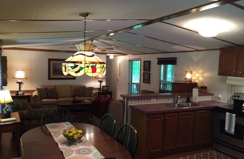Byrdstown House | Oakes/Dale Hollow Lake/close to Eagle Cove and Star Point