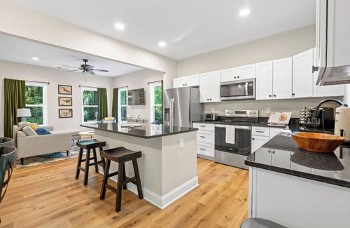 Dahlonega House | Oakmoss Cottage- New Hottub - Office - Local Wineries - Pet friendly - Dahlonega