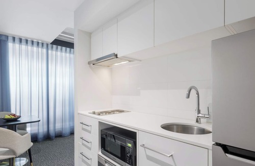 Melbourne Hotel | Oaks Melbourne St Kilda Road Hotel