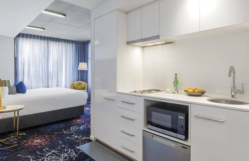 Melbourne Hotel | Oaks Melbourne St Kilda Road Hotel