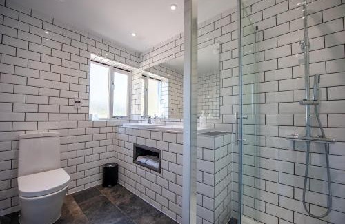 Upper Harbledown Bed & Breakfast | Oakside Lodge Guest House