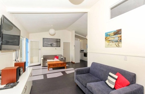 Oakura House | Oakura Beach Front - andquot;Relax Rest Enjoyandquot;