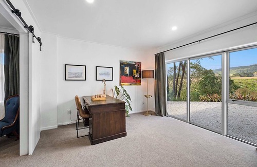 Oakura House | Oakura Oasis Beachside Retreat with Spa