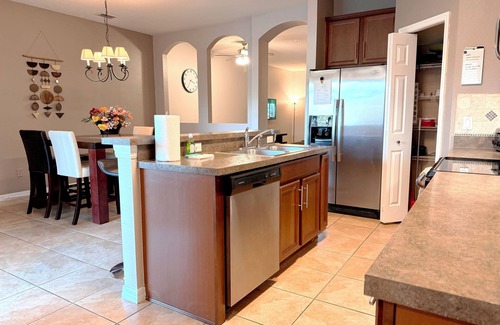 West Kissimmee House | Oakwater Resort - 3 bedroom/2.5 bath Townhouse. Minutes to Disney!