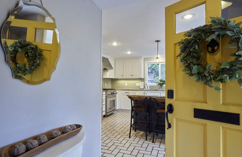 Cal Young House | Oakway Blissful Abode, Walk to Autzen Stadium