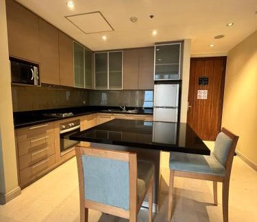 East Kuningan Apartment | Oakwood Premier Cozmo