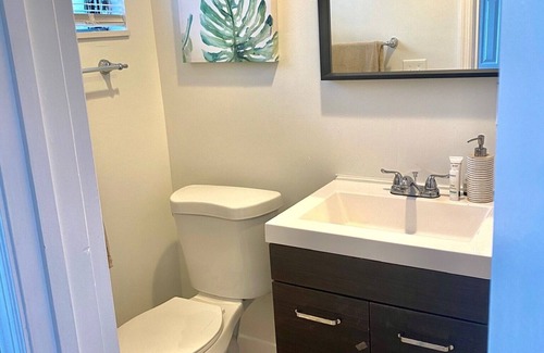 Royal Poinciana Hotel | Oasis at Hollywood - Sleeps 4 - Unit 5