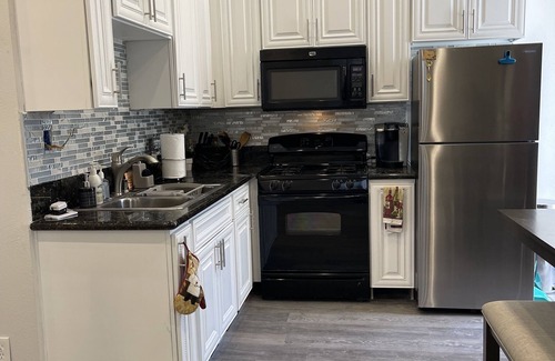 Encinitas Condo | Oasis close to the Beach. Amenities and Convenient and Quiet. 2 Bed 3 Bath