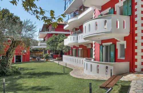 Anthousa House | Oasis Exclusive