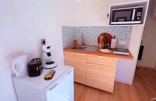 Ambonil Apartment | Oasis