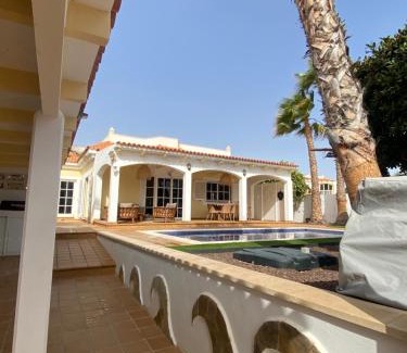 Caleta de Fuste Villa | Oasis Golf Villa