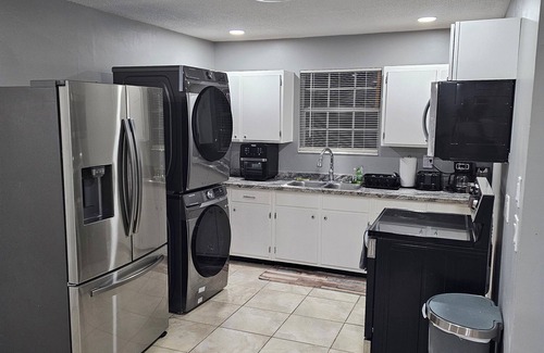 Tallahassee House | OASIS IN TALLAHASSEE